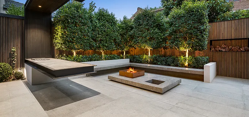 سرامیک پرسلان؛ ترکیبی از زیبایی، دوام و ایمنی برای هر فضای باز.