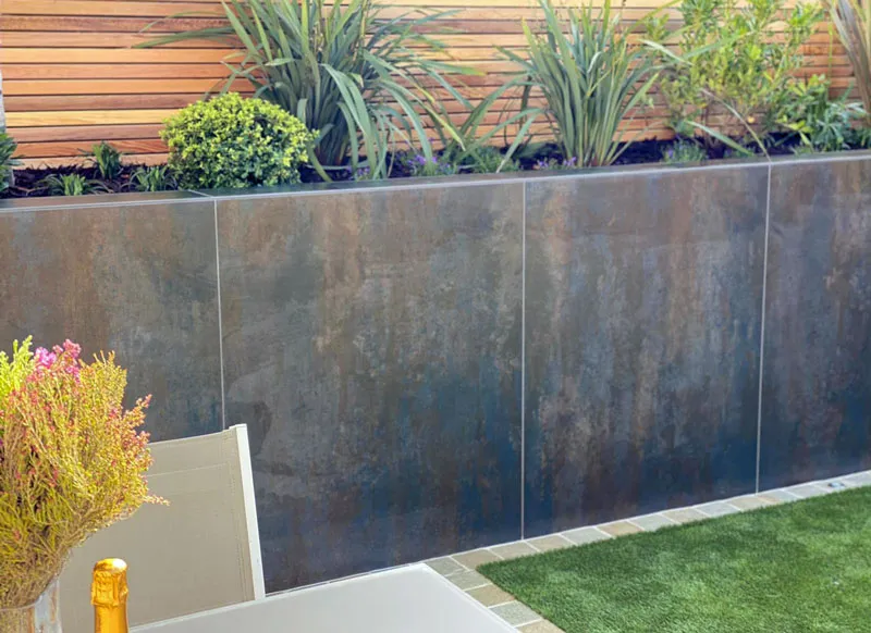 بهترین سرامیک برای دیوار حیاط